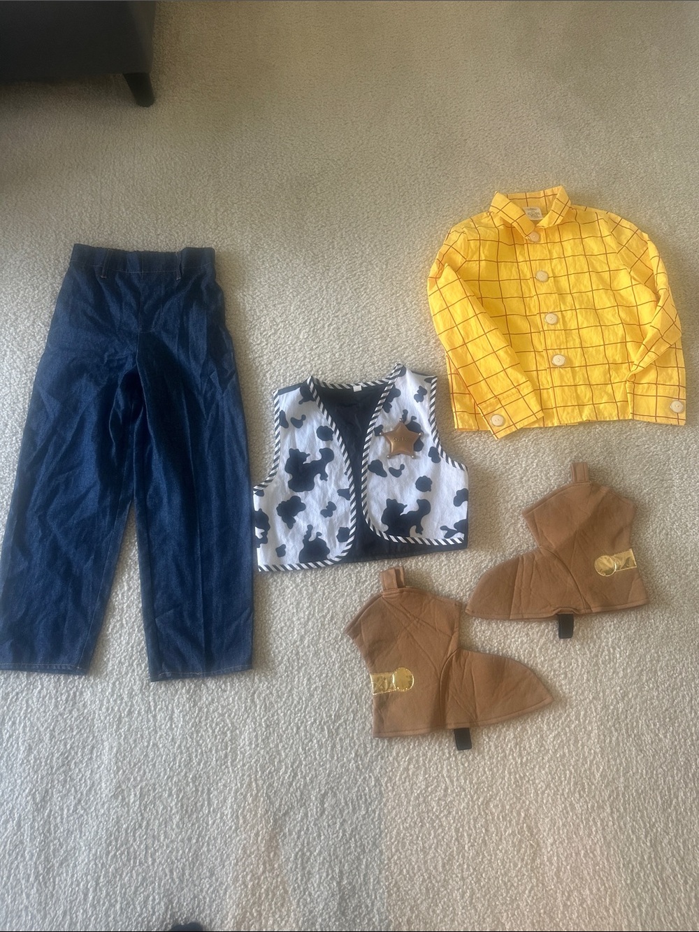 Disney store Toy story Woody costume